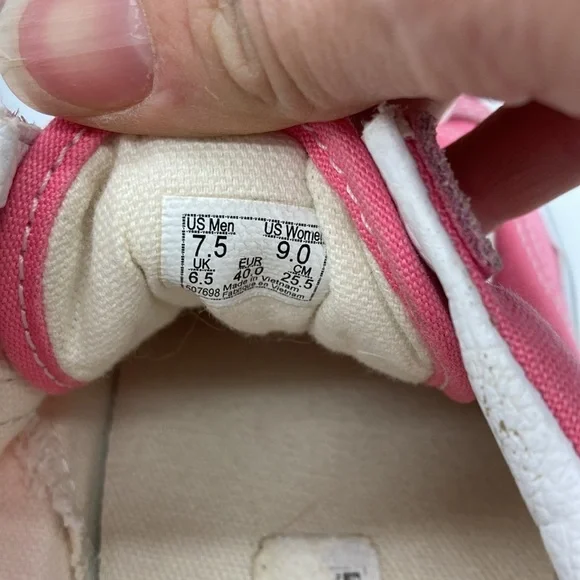 Vans Classic Old Skool Rosette bubble gum pink size 7.5 men’s and 9 women’s - Picture 4 of 10